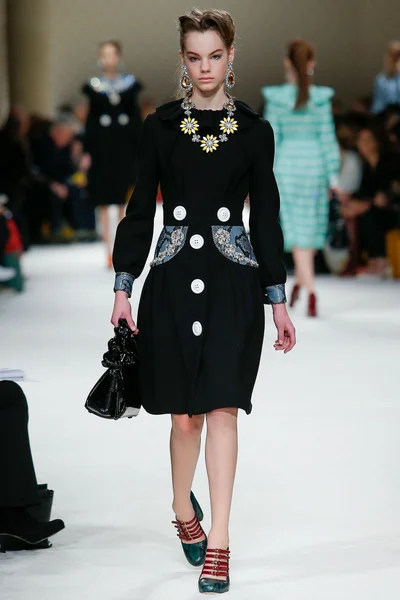 Look 39